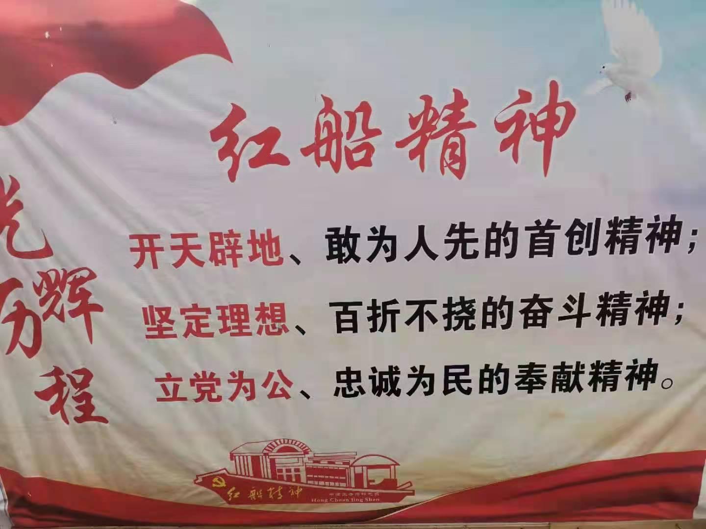 下暗的军棋时自己的棋子能进入对方的军营吗，在军营里对方的棋子可以吃掉周边我的旗子吗？