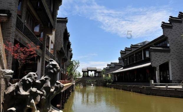 定南:城乡处处景 游客年年多